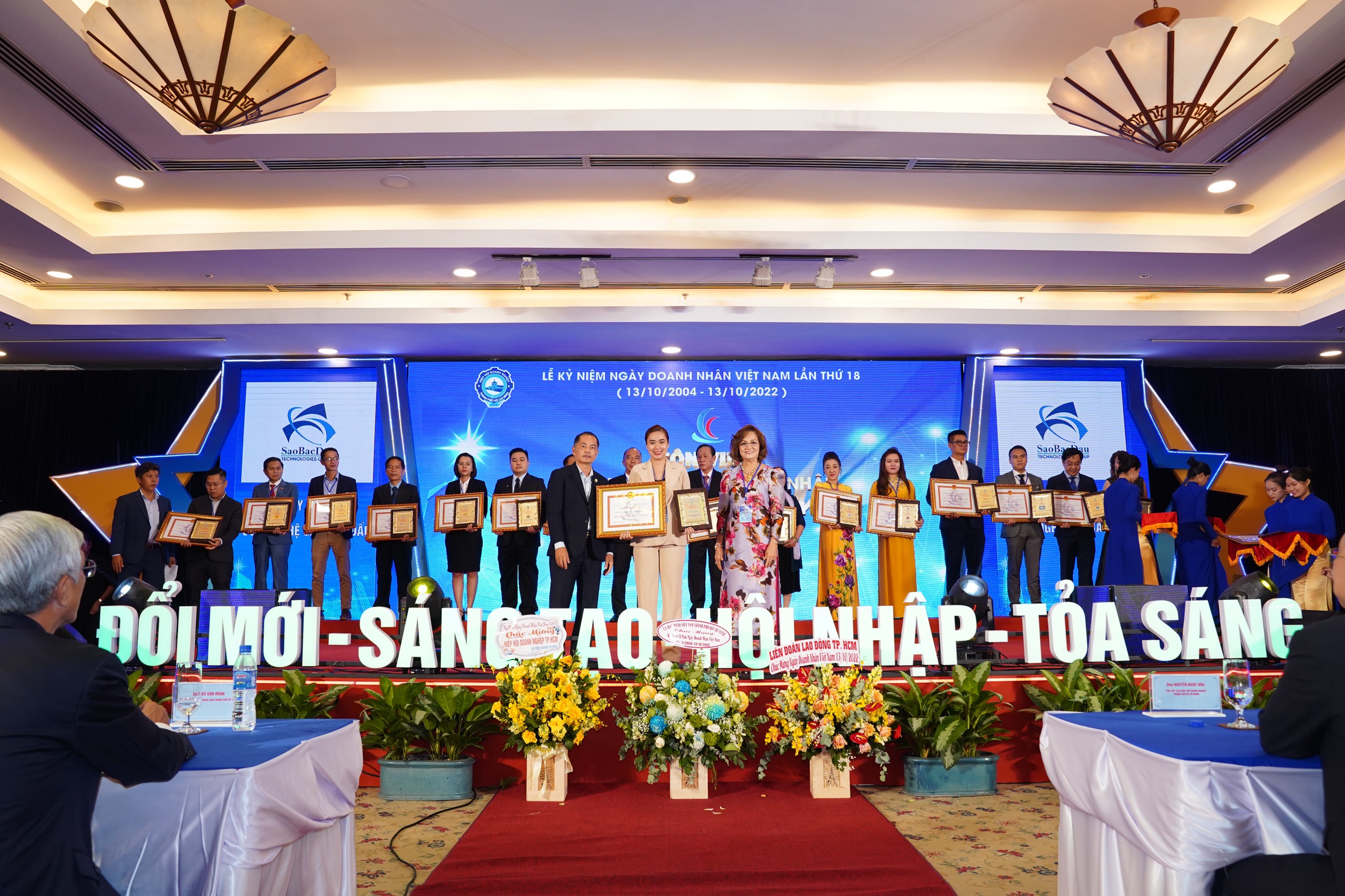 Sao Bac Dau received the title of HCMC Typical Enterprise for 3 consecutive years